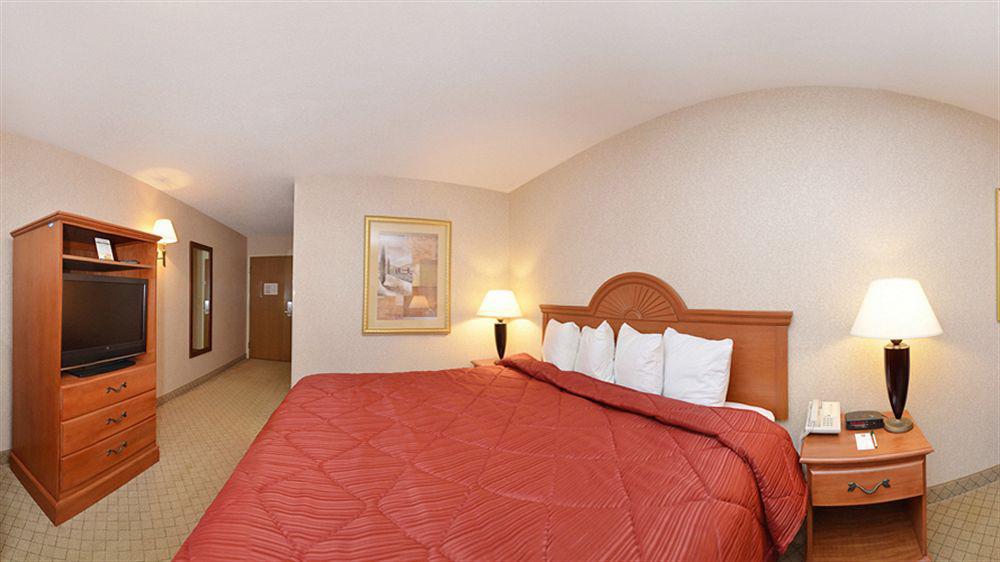 Quality Inn & Suites Woodstock Near Lake Geneva Luaran gambar