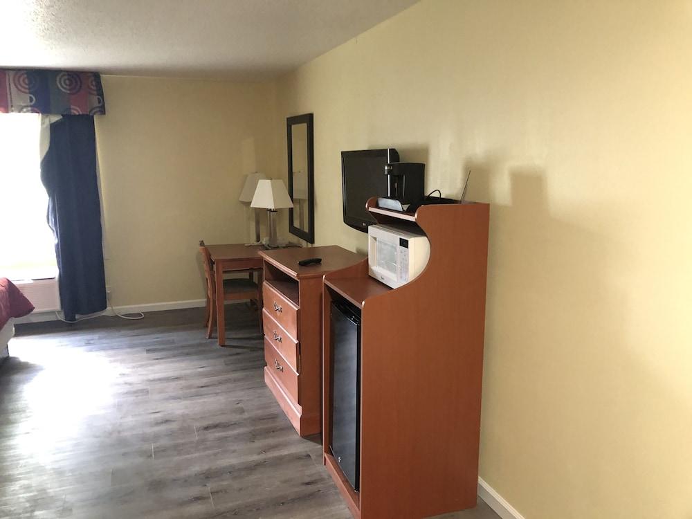 Quality Inn & Suites Woodstock Near Lake Geneva Luaran gambar