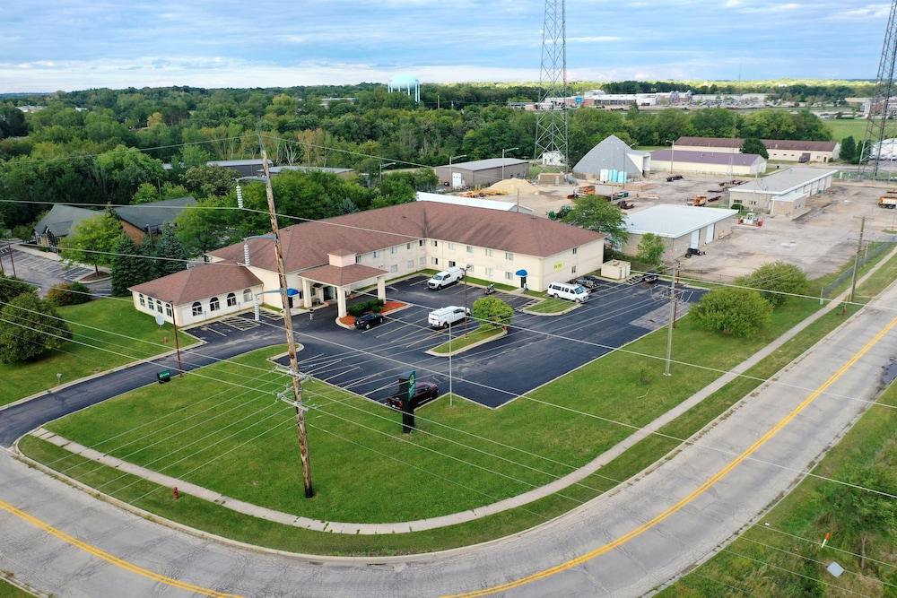 Quality Inn & Suites Woodstock Near Lake Geneva Luaran gambar