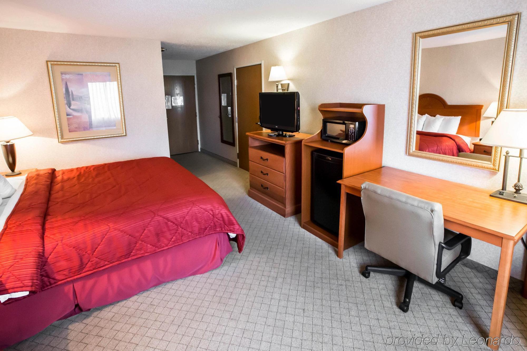 Quality Inn & Suites Woodstock Near Lake Geneva Luaran gambar