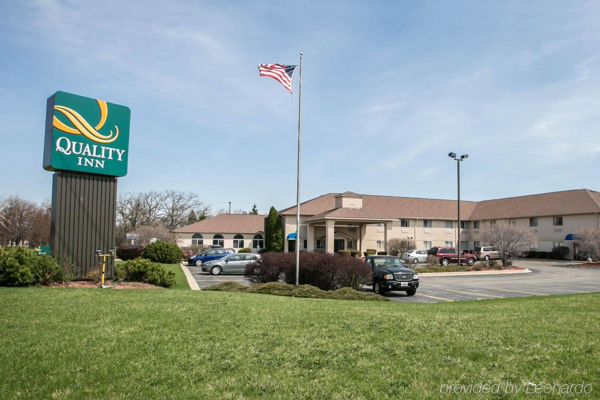 Quality Inn & Suites Woodstock Near Lake Geneva Luaran gambar