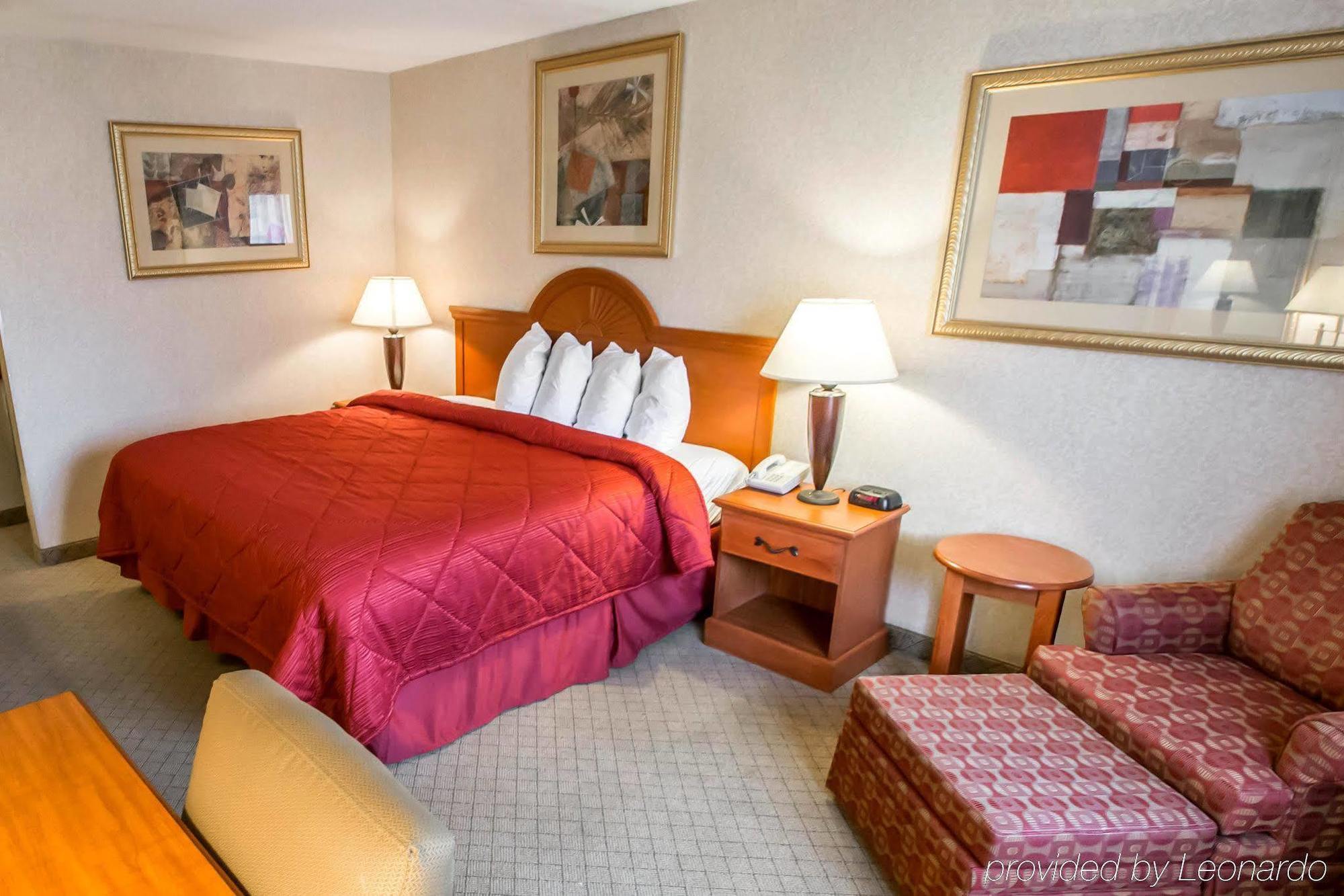 Quality Inn & Suites Woodstock Near Lake Geneva Luaran gambar