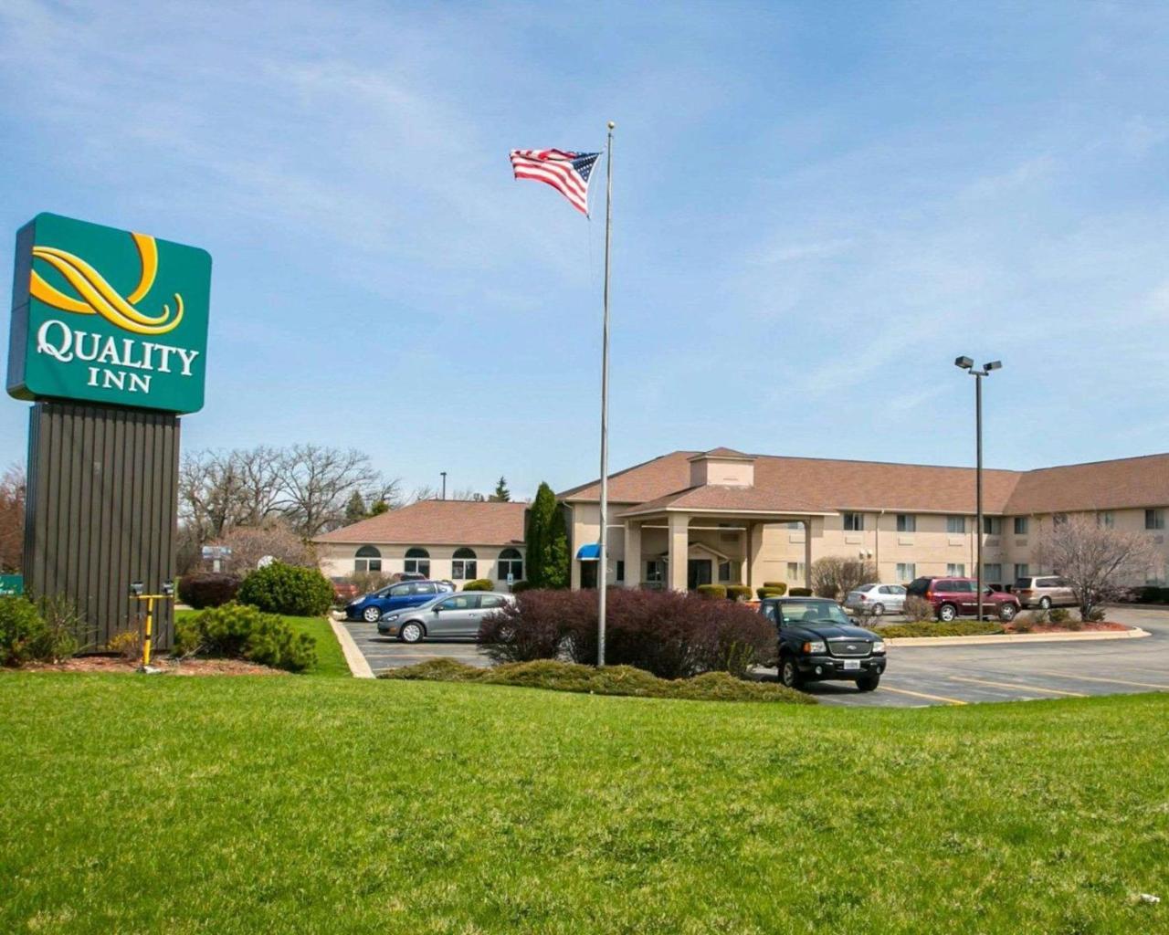 Quality Inn & Suites Woodstock Near Lake Geneva Luaran gambar